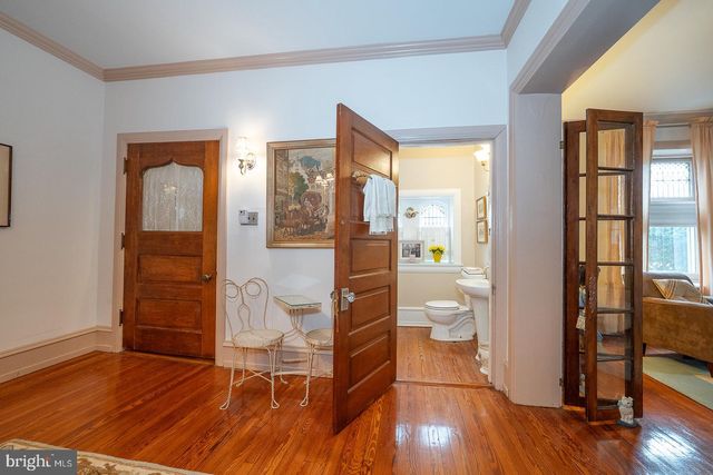 6323 SHERWOOD RD, Philadelphia, PA 19151