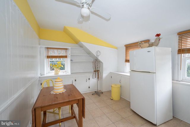 6323 SHERWOOD RD, Philadelphia, PA 19151