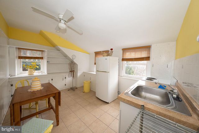 6323 SHERWOOD RD, Philadelphia, PA 19151