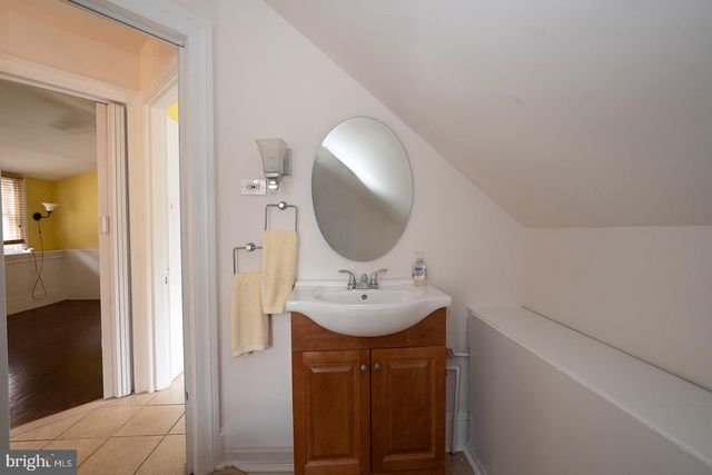 6323 SHERWOOD RD, Philadelphia, PA 19151