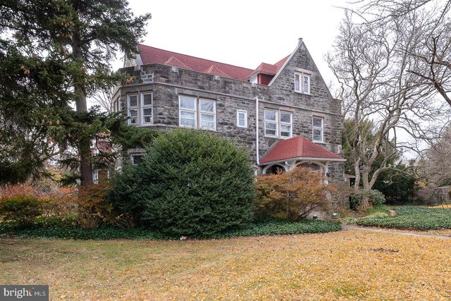 6323 SHERWOOD RD, Philadelphia, PA 19151