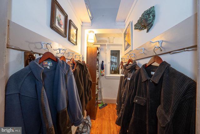 6323 SHERWOOD RD, Philadelphia, PA 19151