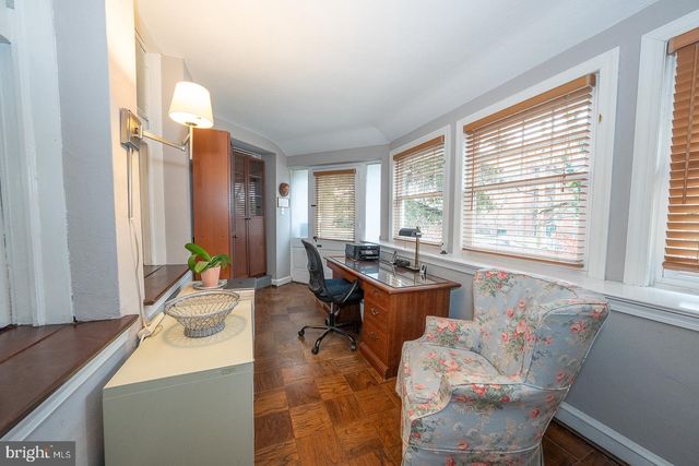 6323 SHERWOOD RD, Philadelphia, PA 19151