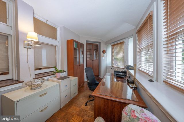 6323 SHERWOOD RD, Philadelphia, PA 19151