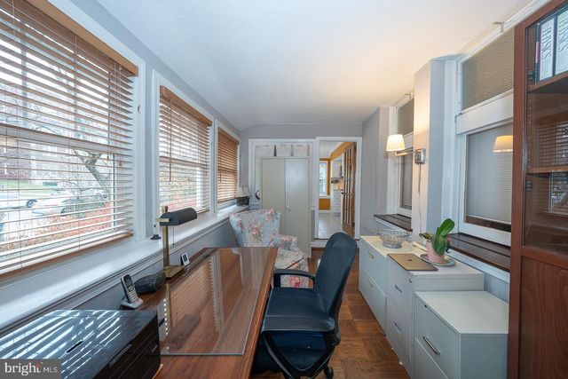 6323 SHERWOOD RD, Philadelphia, PA 19151