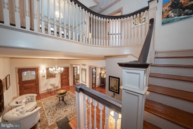 6323 SHERWOOD RD, Philadelphia, PA 19151