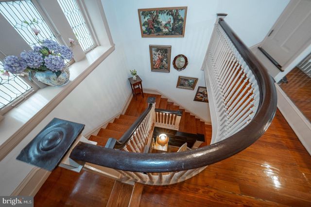 6323 SHERWOOD RD, Philadelphia, PA 19151