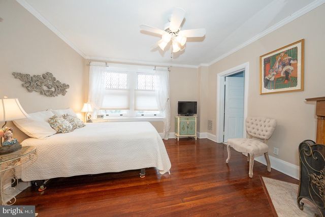 6323 SHERWOOD RD, Philadelphia, PA 19151