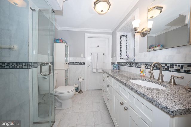 6323 SHERWOOD RD, Philadelphia, PA 19151