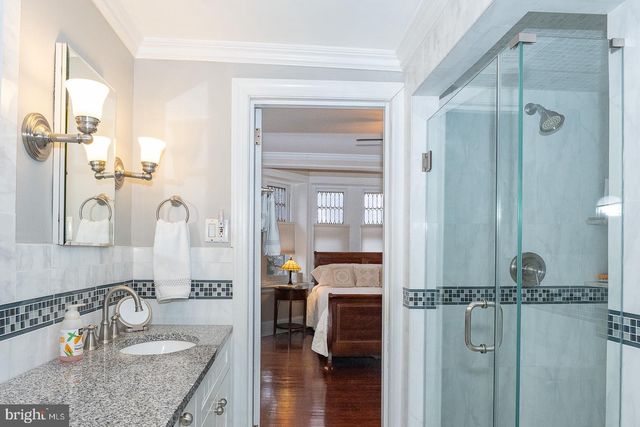 6323 SHERWOOD RD, Philadelphia, PA 19151