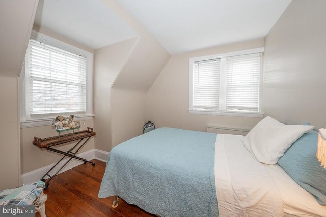 6323 SHERWOOD RD, Philadelphia, PA 19151