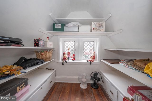 6323 SHERWOOD RD, Philadelphia, PA 19151