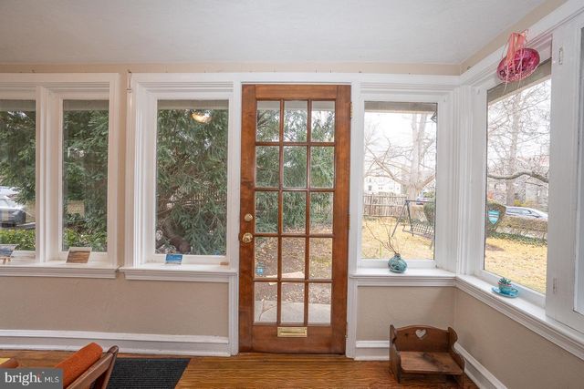 6323 SHERWOOD RD, Philadelphia, PA 19151