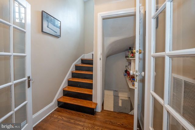 6323 SHERWOOD RD, Philadelphia, PA 19151