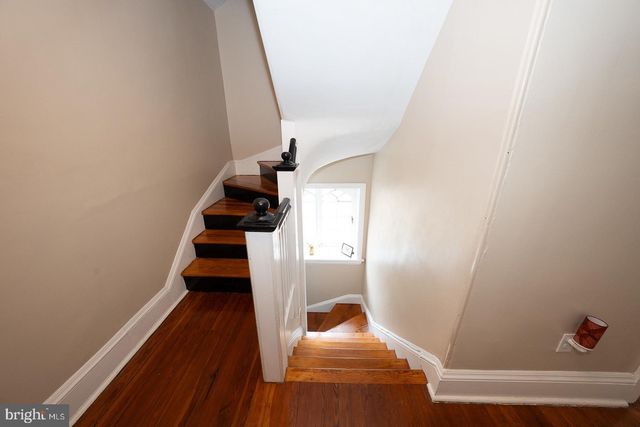 6323 SHERWOOD RD, Philadelphia, PA 19151