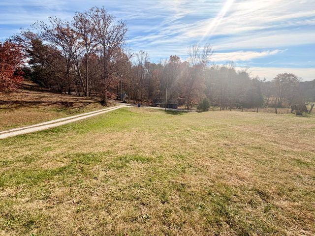 6615 Public Road, Somerset, KY 42503