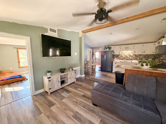 6615 Public Road, Somerset, KY 42503