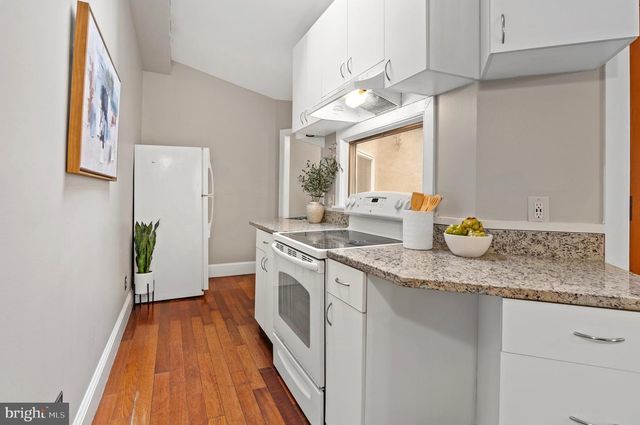 2010 FOUNTAIN ST, Baltimore, MD 21231