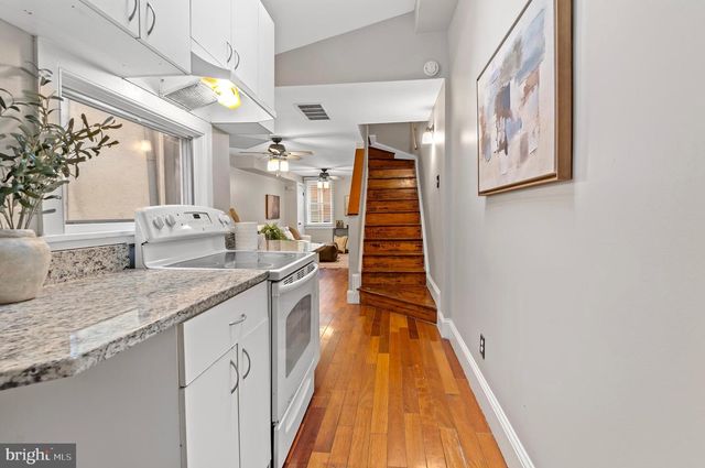 2010 FOUNTAIN ST, Baltimore, MD 21231