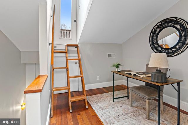 2010 FOUNTAIN ST, Baltimore, MD 21231