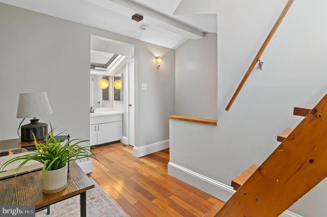 2010 FOUNTAIN ST, Baltimore, MD 21231