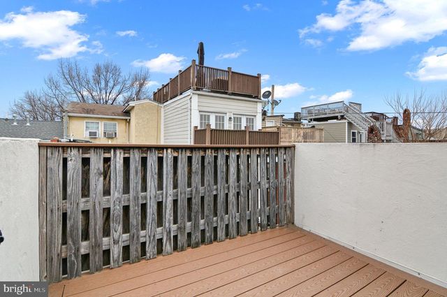 2010 FOUNTAIN ST, Baltimore, MD 21231