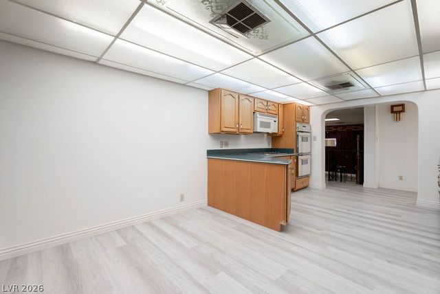 5185 Sun Valley Drive, Las Vegas, NV 89122