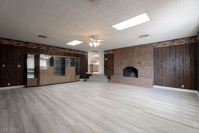5185 Sun Valley Drive, Las Vegas, NV 89122