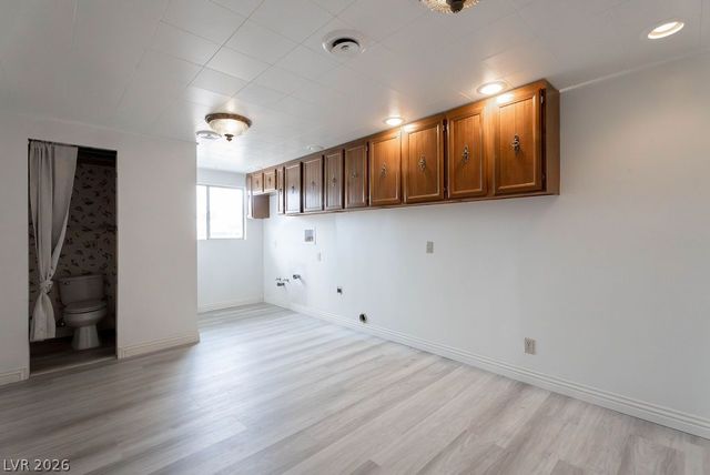 5185 Sun Valley Drive, Las Vegas, NV 89122