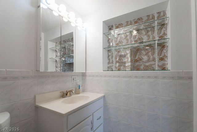 5185 Sun Valley Drive, Las Vegas, NV 89122
