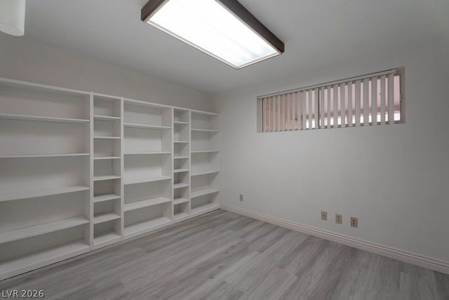 5185 Sun Valley Drive, Las Vegas, NV 89122