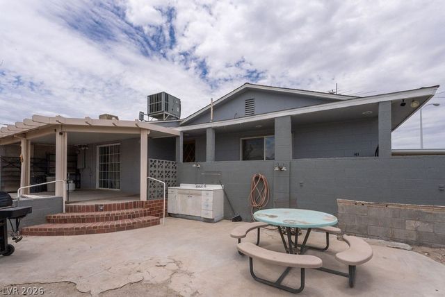 5185 Sun Valley Drive, Las Vegas, NV 89122