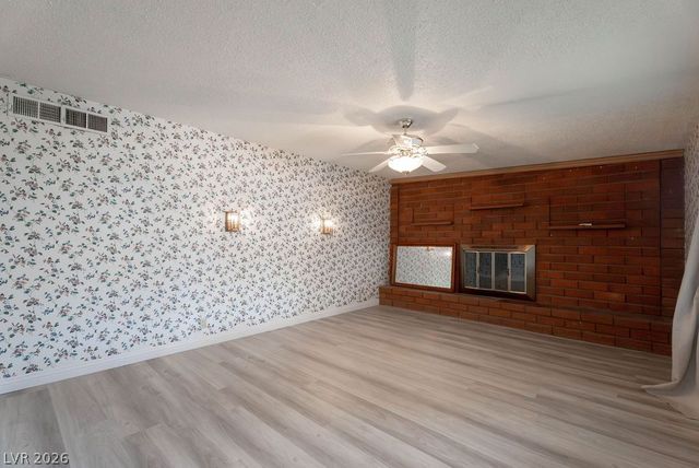 5185 Sun Valley Drive, Las Vegas, NV 89122