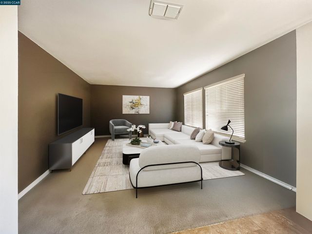 1214 Dover Ln, Tracy, CA 95377