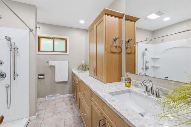 W6878 RIVER BEND ROAD, Fond Du Lac, WI 54937