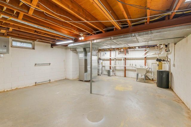 W6878 RIVER BEND ROAD, Fond Du Lac, WI 54937