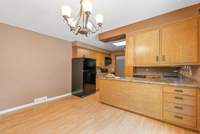 W6878 RIVER BEND ROAD, Fond Du Lac, WI 54937