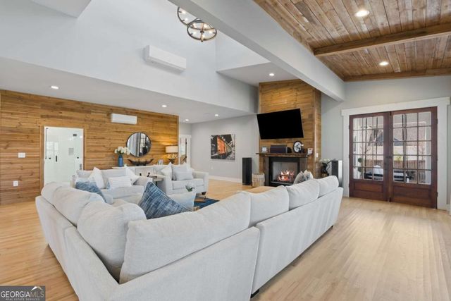 6044 Wade Orr Road, Flowery Branch, GA 30542