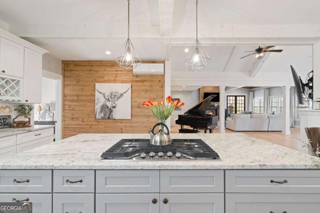 6044 Wade Orr Road, Flowery Branch, GA 30542