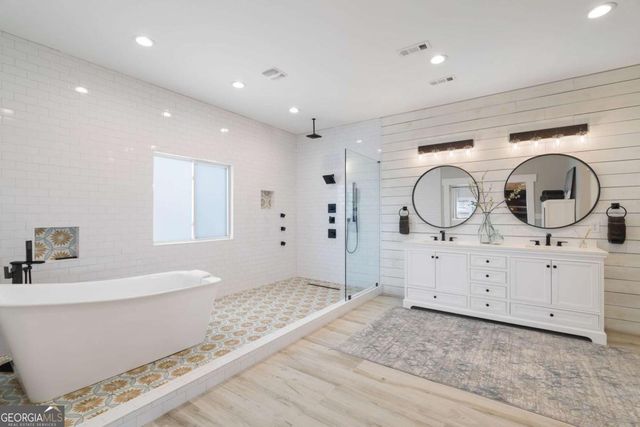 6044 Wade Orr Road, Flowery Branch, GA 30542