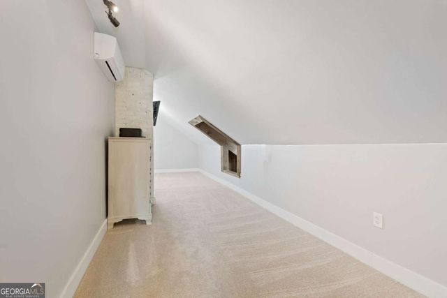 6044 Wade Orr Road, Flowery Branch, GA 30542