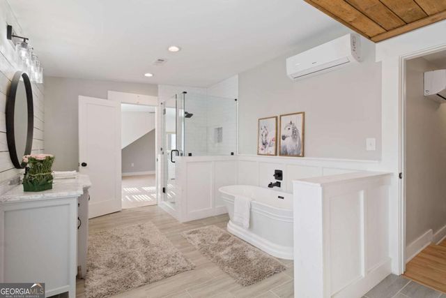 6044 Wade Orr Road, Flowery Branch, GA 30542