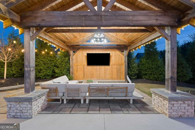 6044 Wade Orr Road, Flowery Branch, GA 30542