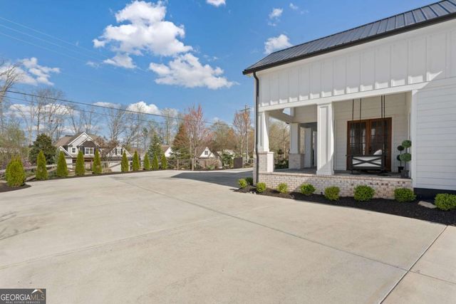 6044 Wade Orr Road, Flowery Branch, GA 30542