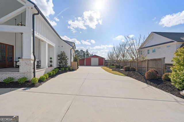 6044 Wade Orr Road, Flowery Branch, GA 30542