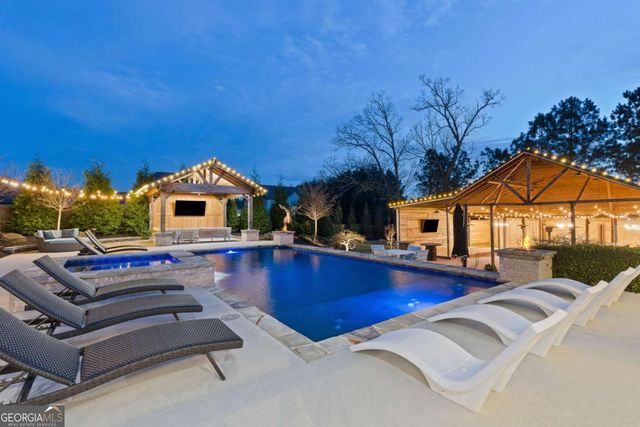 6044 Wade Orr Road, Flowery Branch, GA 30542