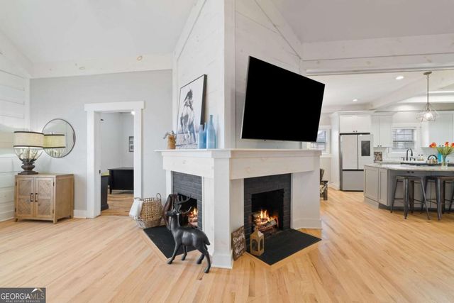 6044 Wade Orr Road, Flowery Branch, GA 30542