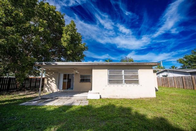 9370 NW 25th Court, Sunrise, FL 33322