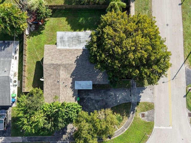 9370 NW 25th Court, Sunrise, FL 33322