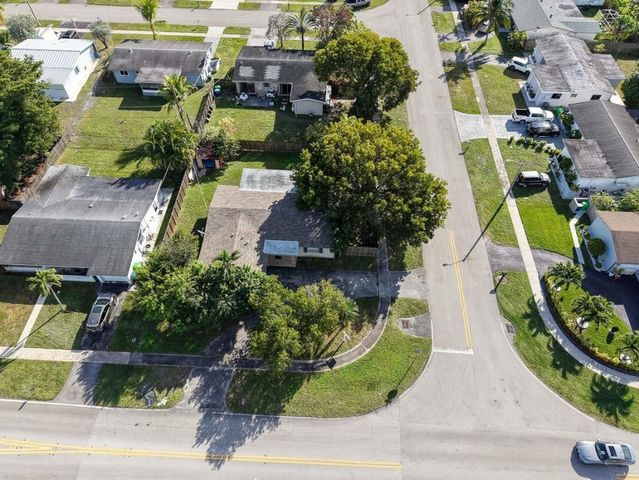 9370 NW 25th Court, Sunrise, FL 33322